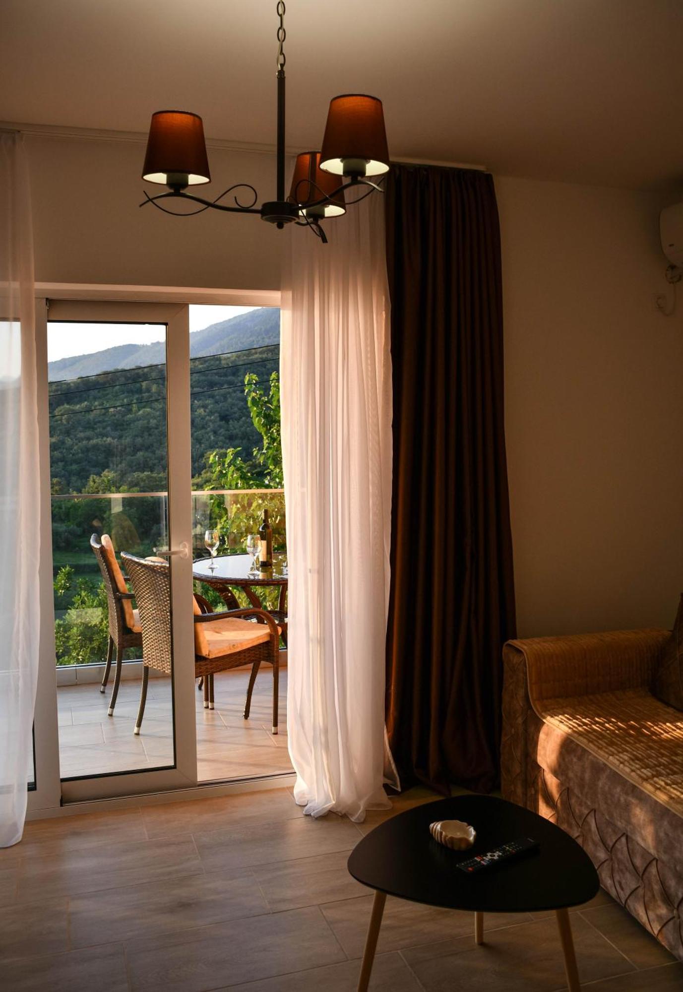 Raj Apartment Kotor Exterior foto