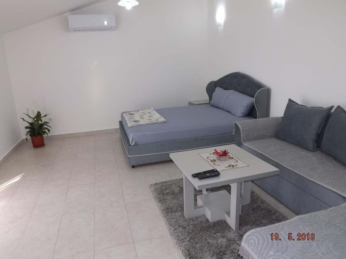 Raj Apartment Kotor Exterior foto